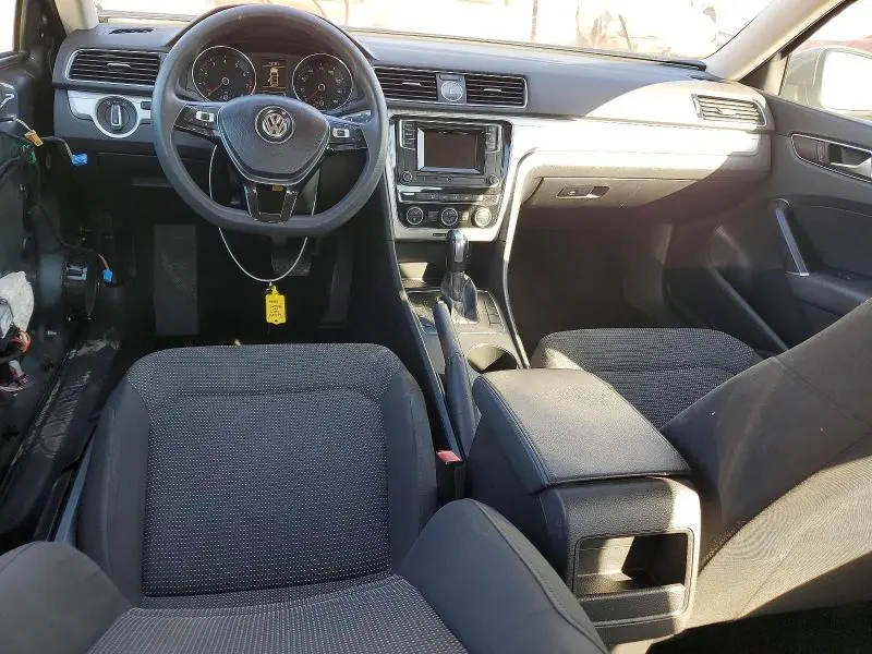 2017 VOLKSWAGEN PASSAT S  
