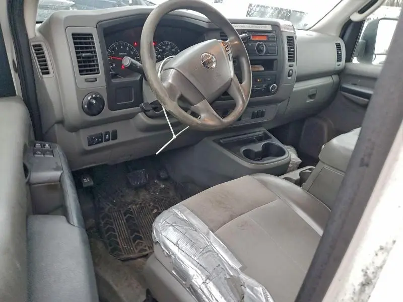 2013 NISSAN NV 2500  