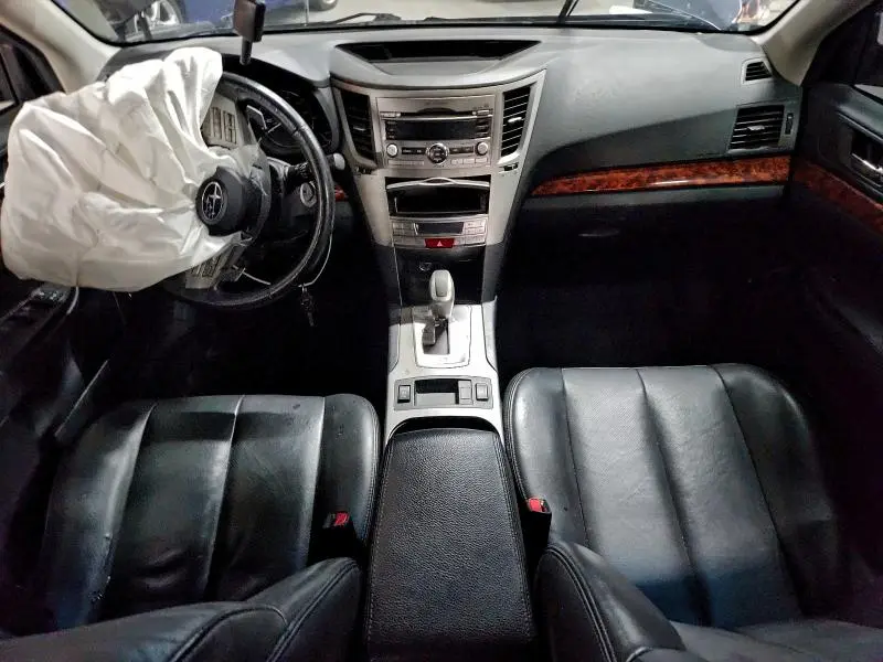 2010 SUBARU OUTBACK 2.5I LIMITED  