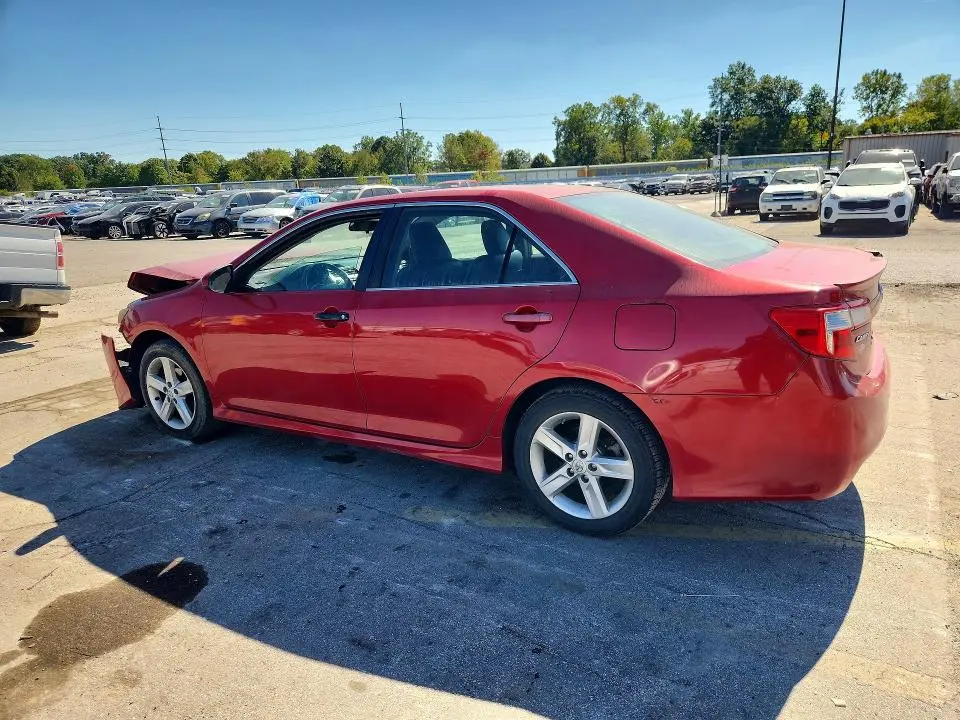 2013 TOYOTA CAMRY SE  