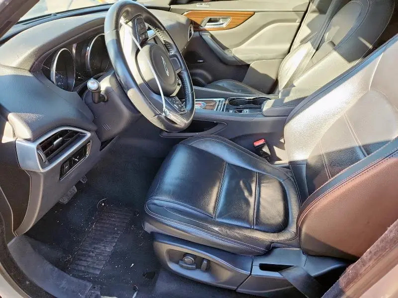 2017 JAGUAR F-PACE PRESTIGE  