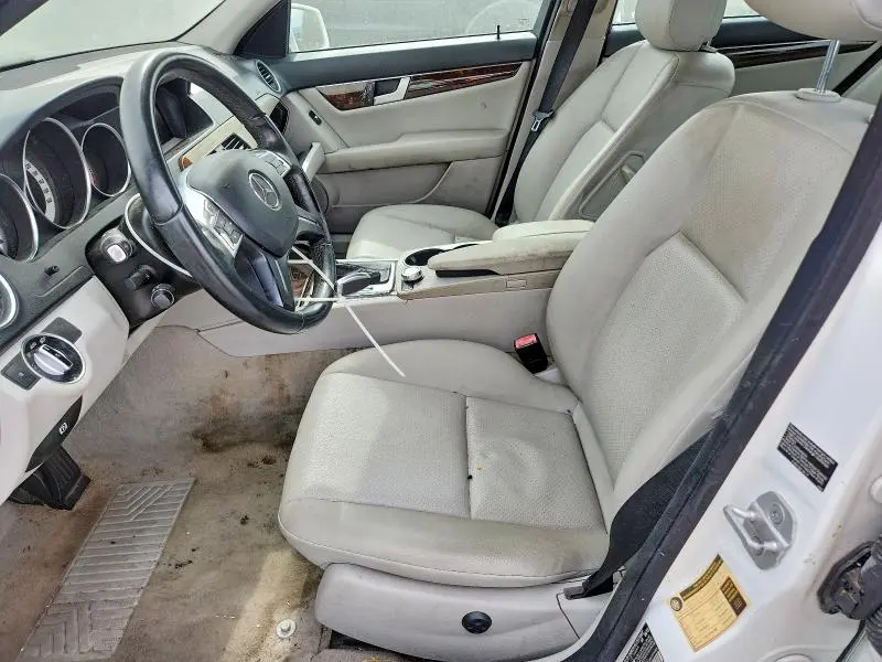 2013 MERCEDES-BENZ C 250  