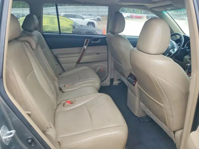 2011 TOYOTA HIGHLANDER LIMITED  