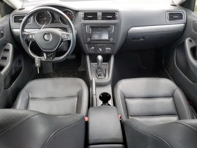 2017 VOLKSWAGEN JETTA SE  