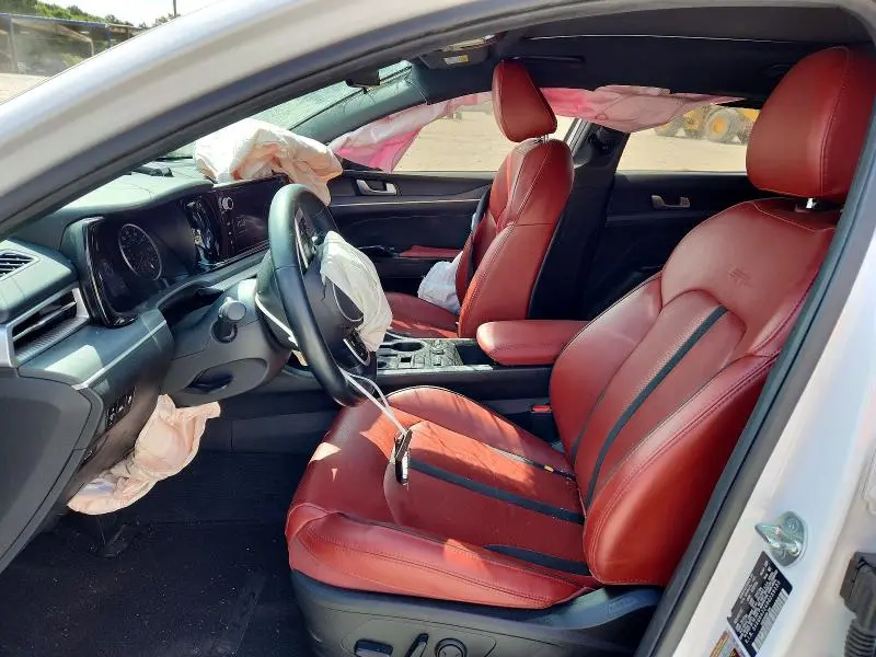 2024 KIA K5 GT LINE  