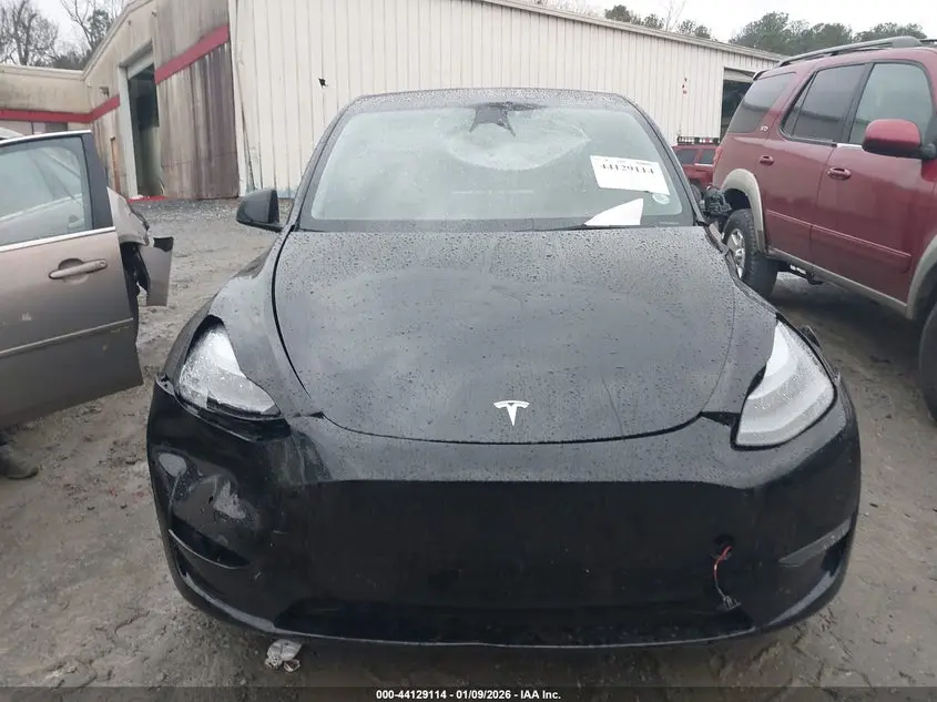 2022 TESLA MODEL Y LONG RANGE DUAL MOTOR ALL-WHEEL DRIVE