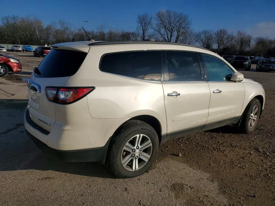 2015 CHEVROLET TRAVERSE LT  