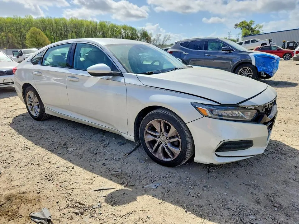 2020 HONDA ACCORD LX  