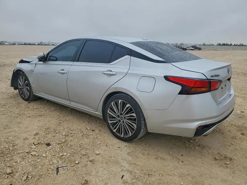 2023 NISSAN ALTIMA SL  