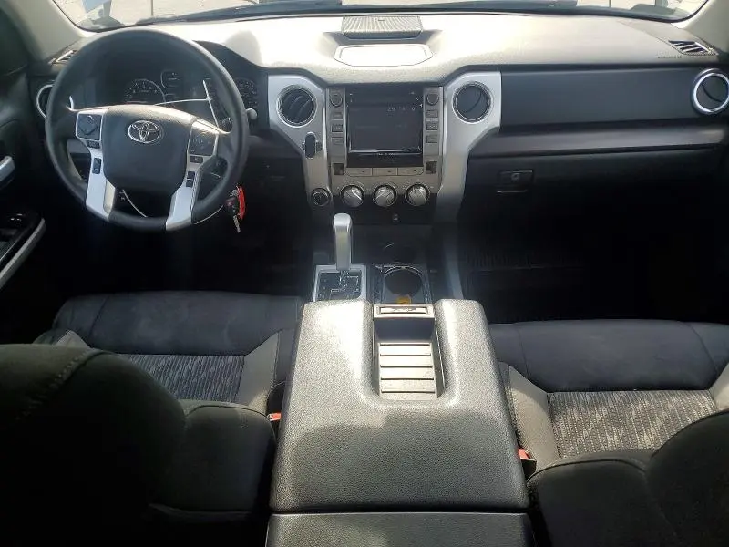 2018 TOYOTA TUNDRA SR5  