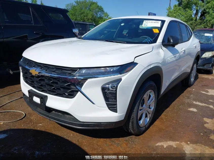 2025 CHEVROLET TRAX FWD LS