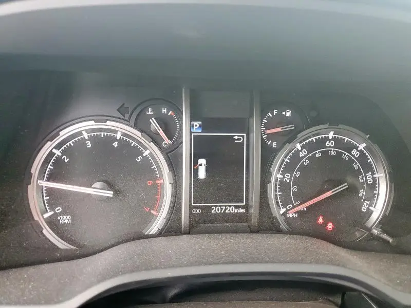 2023 TOYOTA 4RUNNER SE  