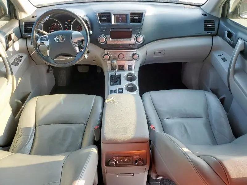 2012 TOYOTA HIGHLANDER BASE  