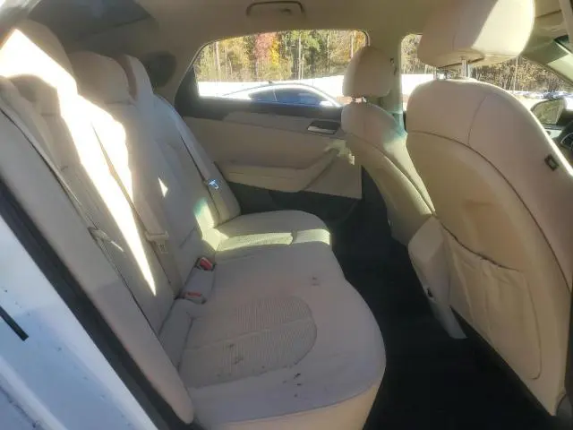 2019 HYUNDAI SONATA SE  