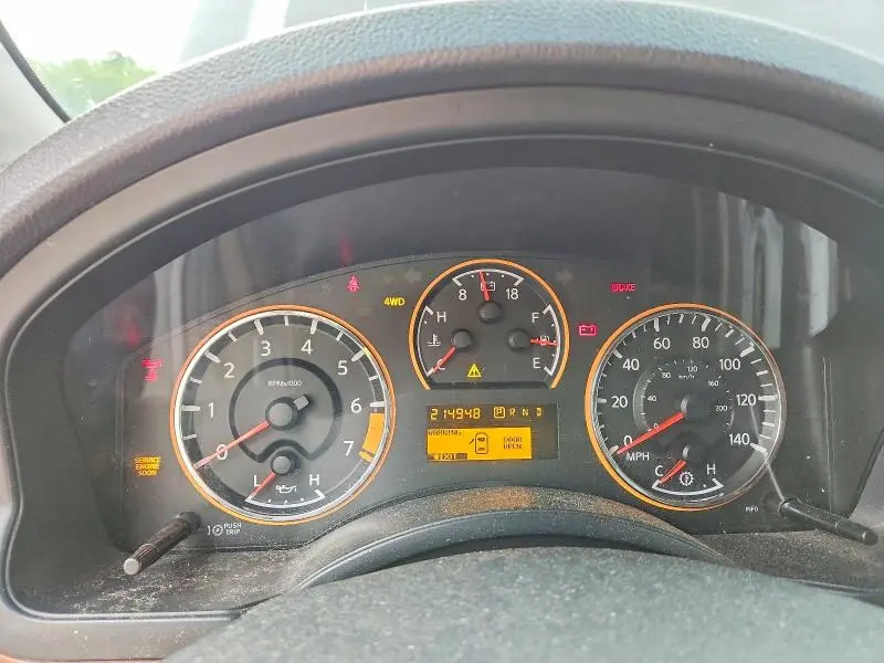 2011 NISSAN ARMADA SV  