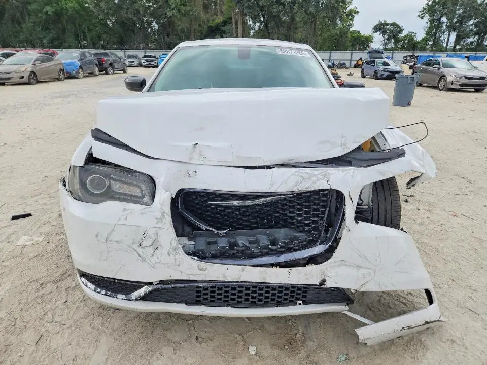 2018 CHRYSLER 300 TOURING  