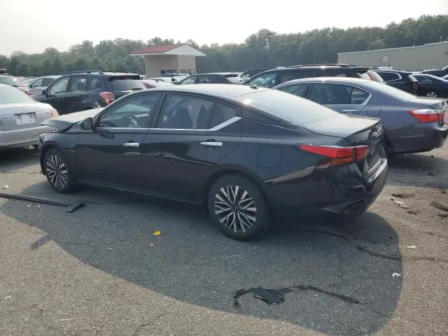 2023 NISSAN ALTIMA SV  