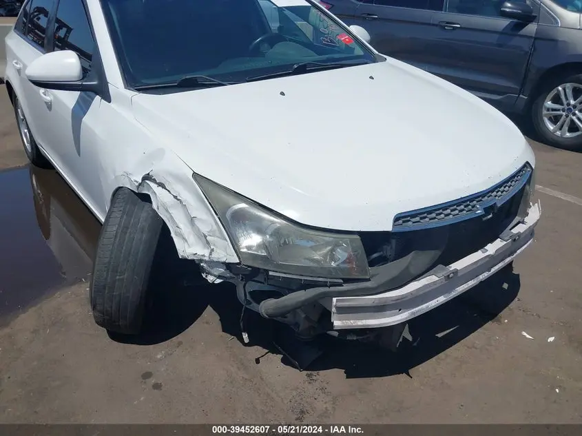 2014 CHEVROLET CRUZE 1LT AUTO