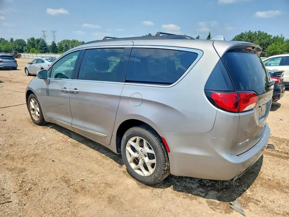 2017 CHRYSLER PACIFICA TOURING L  