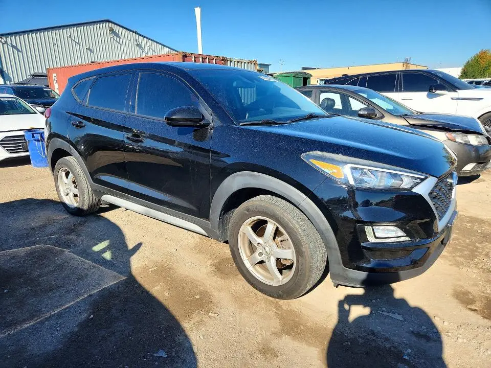 2020 HYUNDAI TUCSON SE  