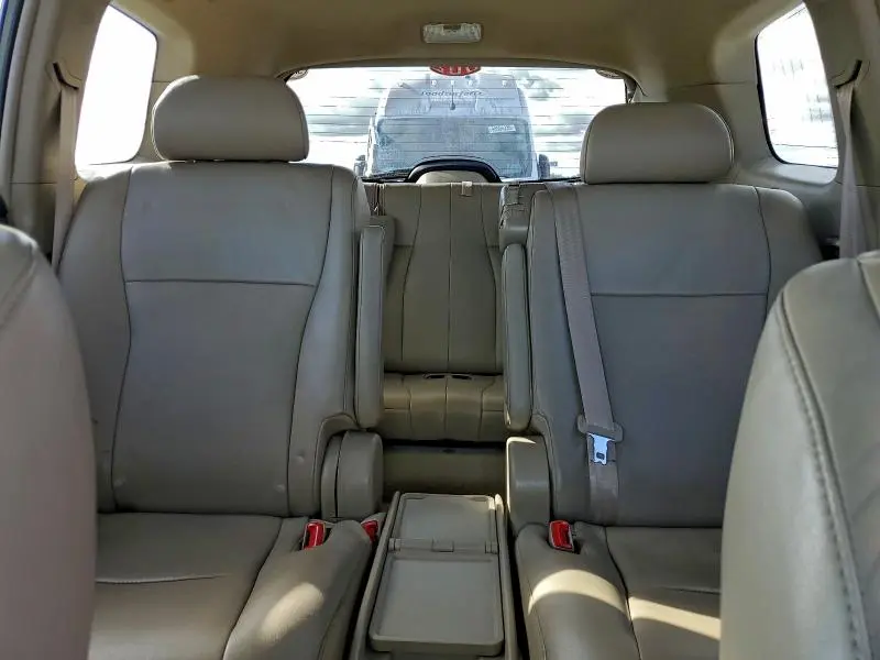 2010 TOYOTA HIGHLANDER LIMITED  