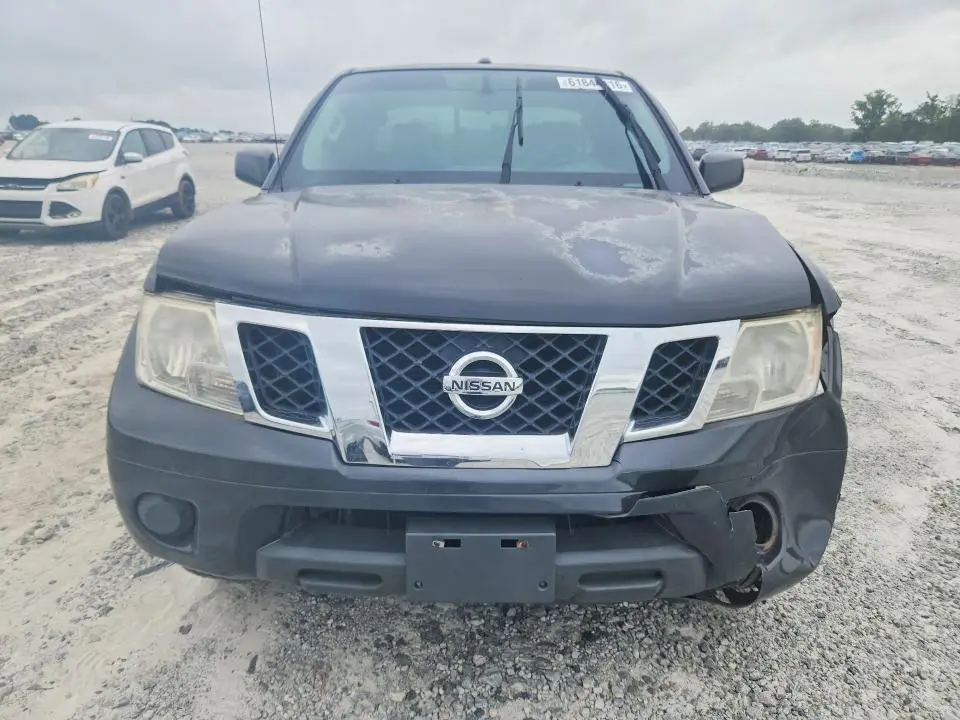 2015 NISSAN FRONTIER SV V6  