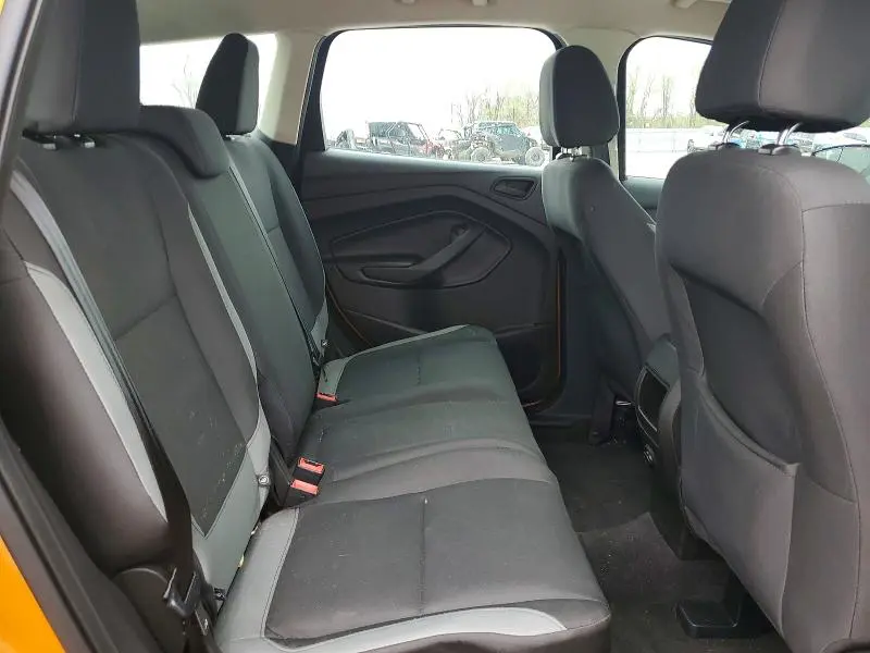 2016 FORD ESCAPE S  