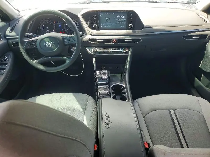 2020 HYUNDAI SONATA SE  
