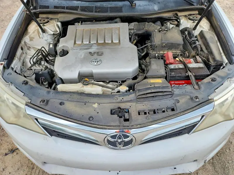 2012 TOYOTA CAMRY XLE V6  