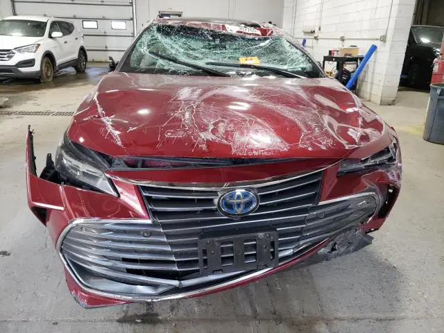 2021 TOYOTA AVALON LIMITED  