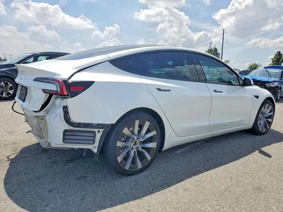 2024 TESLA MODEL 3   