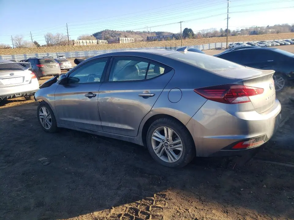 2020 HYUNDAI ELANTRA SEL  