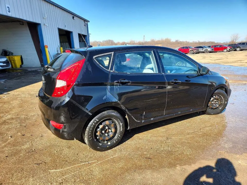 2017 HYUNDAI ACCENT SE  