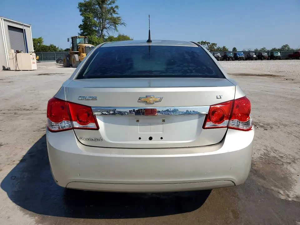 2013 CHEVROLET CRUZE LT  