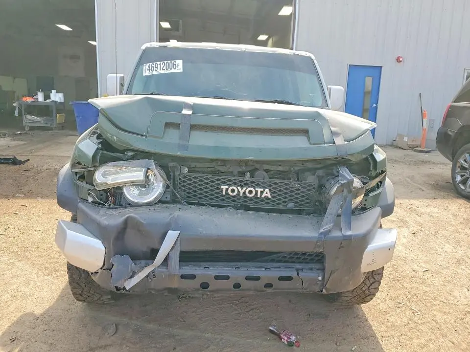 2013 TOYOTA FJ CRUISER BASE  
