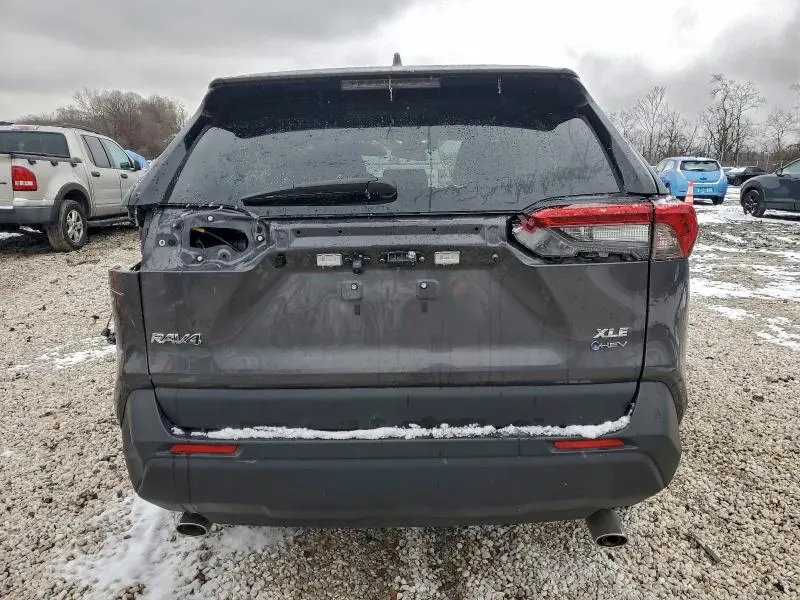 2025 TOYOTA RAV4 XLE  