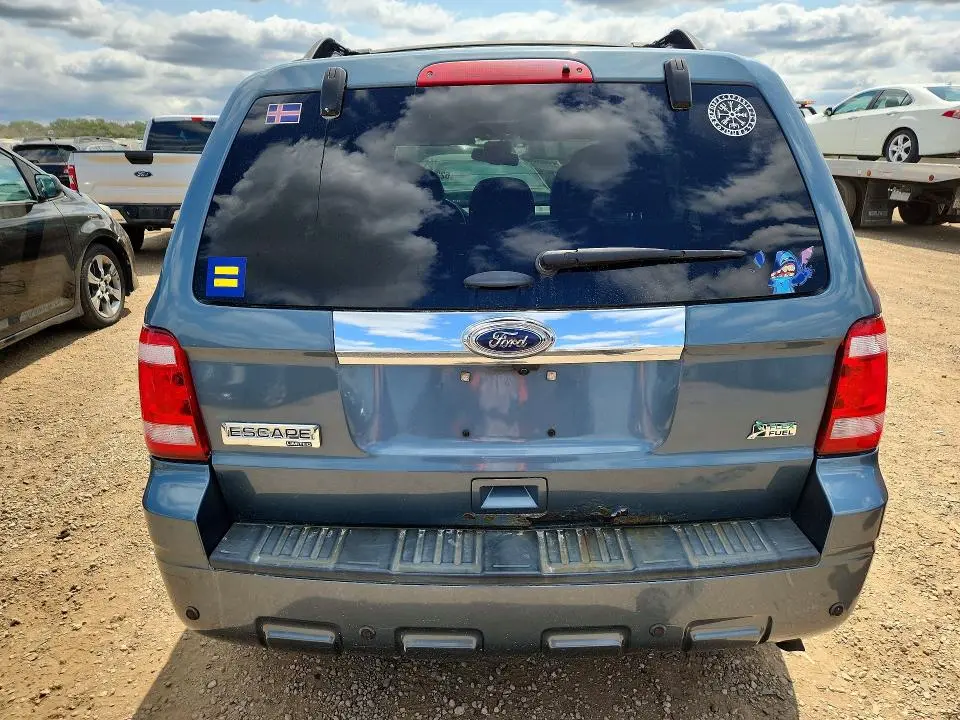 2011 FORD ESCAPE LIMITED  
