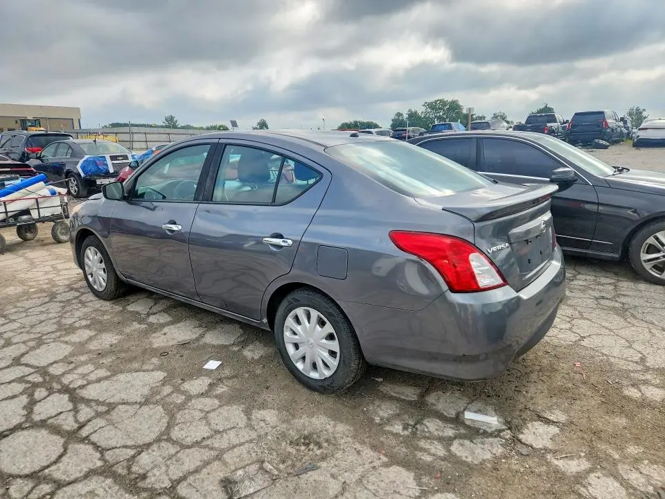 2019 NISSAN VERSA SV  