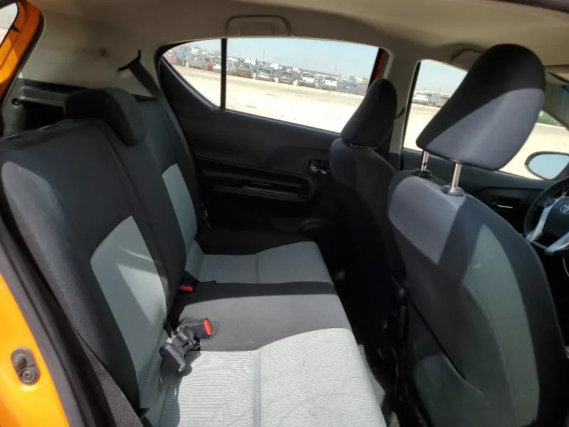 2015 TOYOTA PRIUS C TWO  