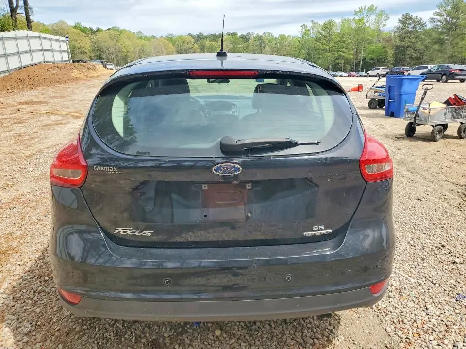 2016 FORD FOCUS SE  