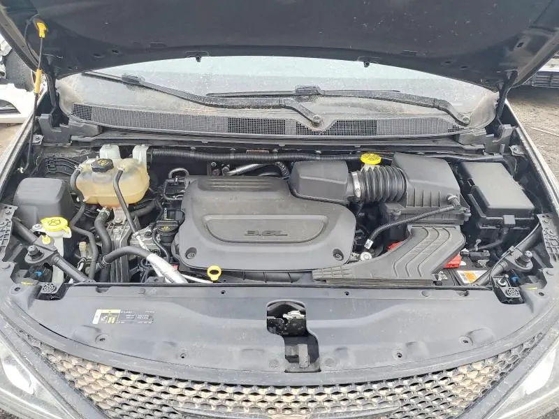 2019 CHRYSLER PACIFICA LIMITED  