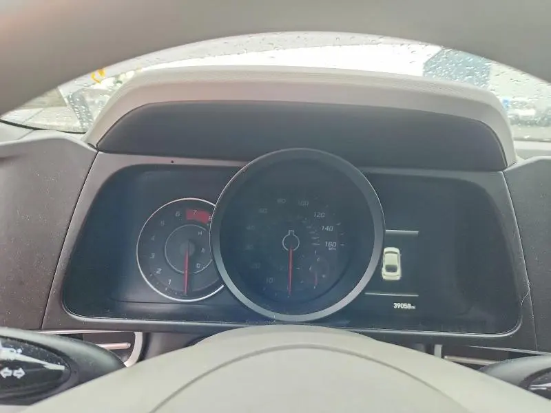 2022 HYUNDAI ELANTRA SE  