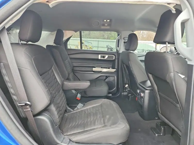 2021 FORD EXPLORER XLT  