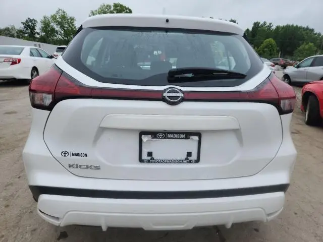 2023 NISSAN KICKS S  