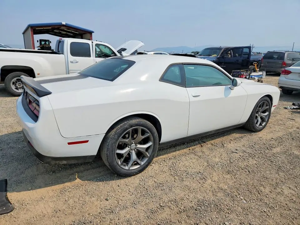 2016 DODGE CHALLENGER SXT  