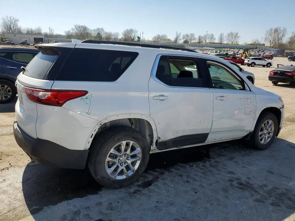 2020 CHEVROLET TRAVERSE LT  