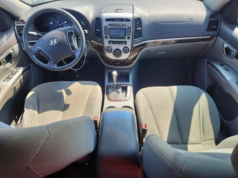2011 HYUNDAI SANTA FE GLS  