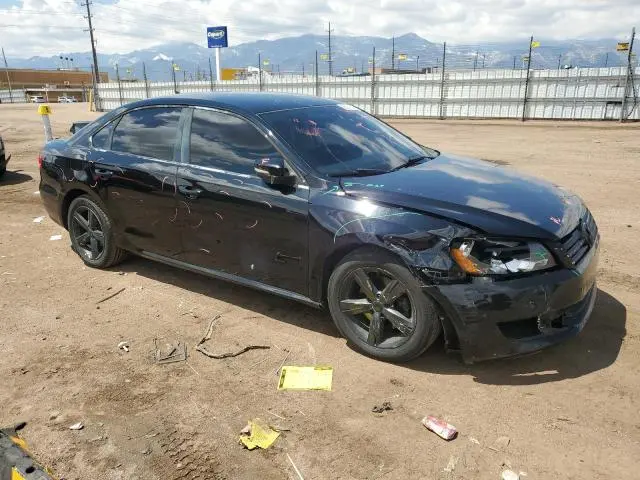 2013 VOLKSWAGEN PASSAT SE  