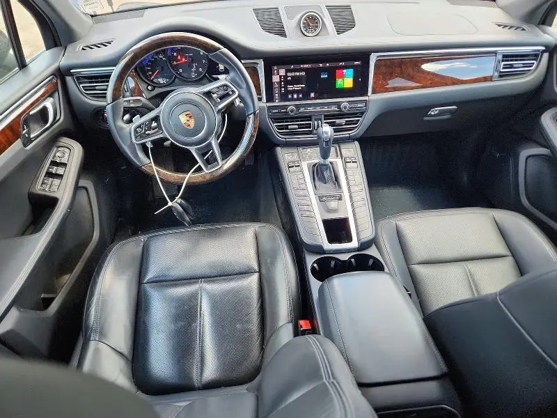 2021 PORSCHE MACAN   