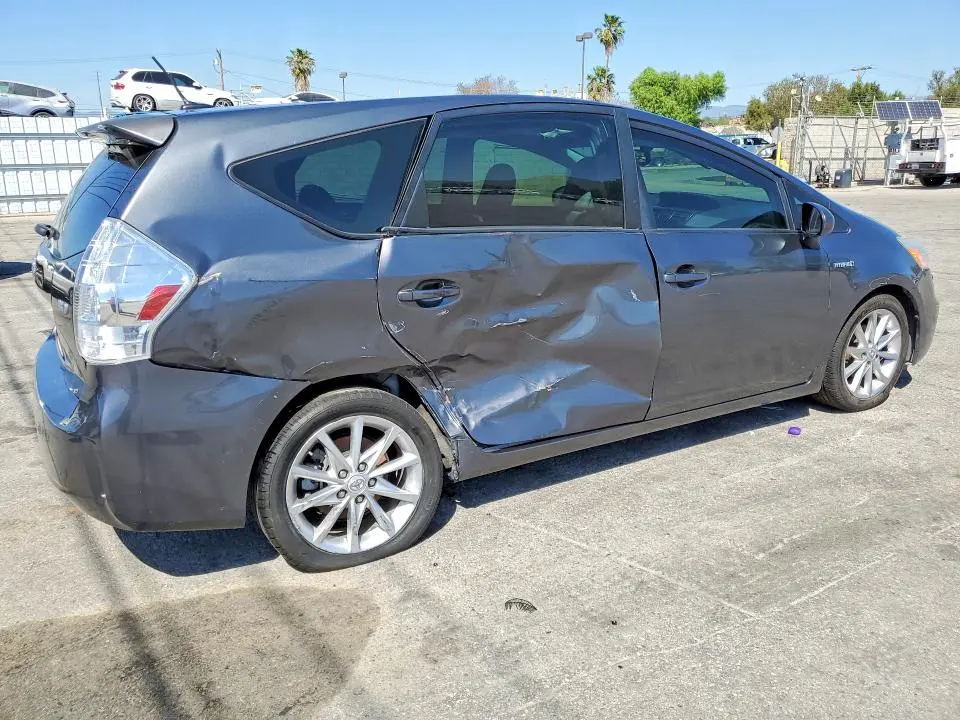 2014 TOYOTA PRIUS V FIVE  